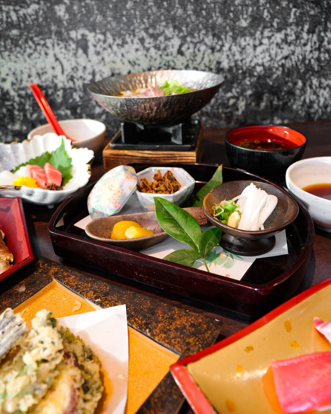 【旬の鮮魚を味わう会席】季節の食材を取り入れた会席料理🐟